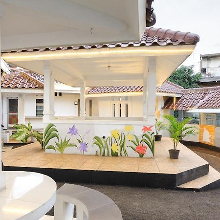 Reddoorz Syariah Near Taman Air Mancur Bogor Hotel Buitenkant foto