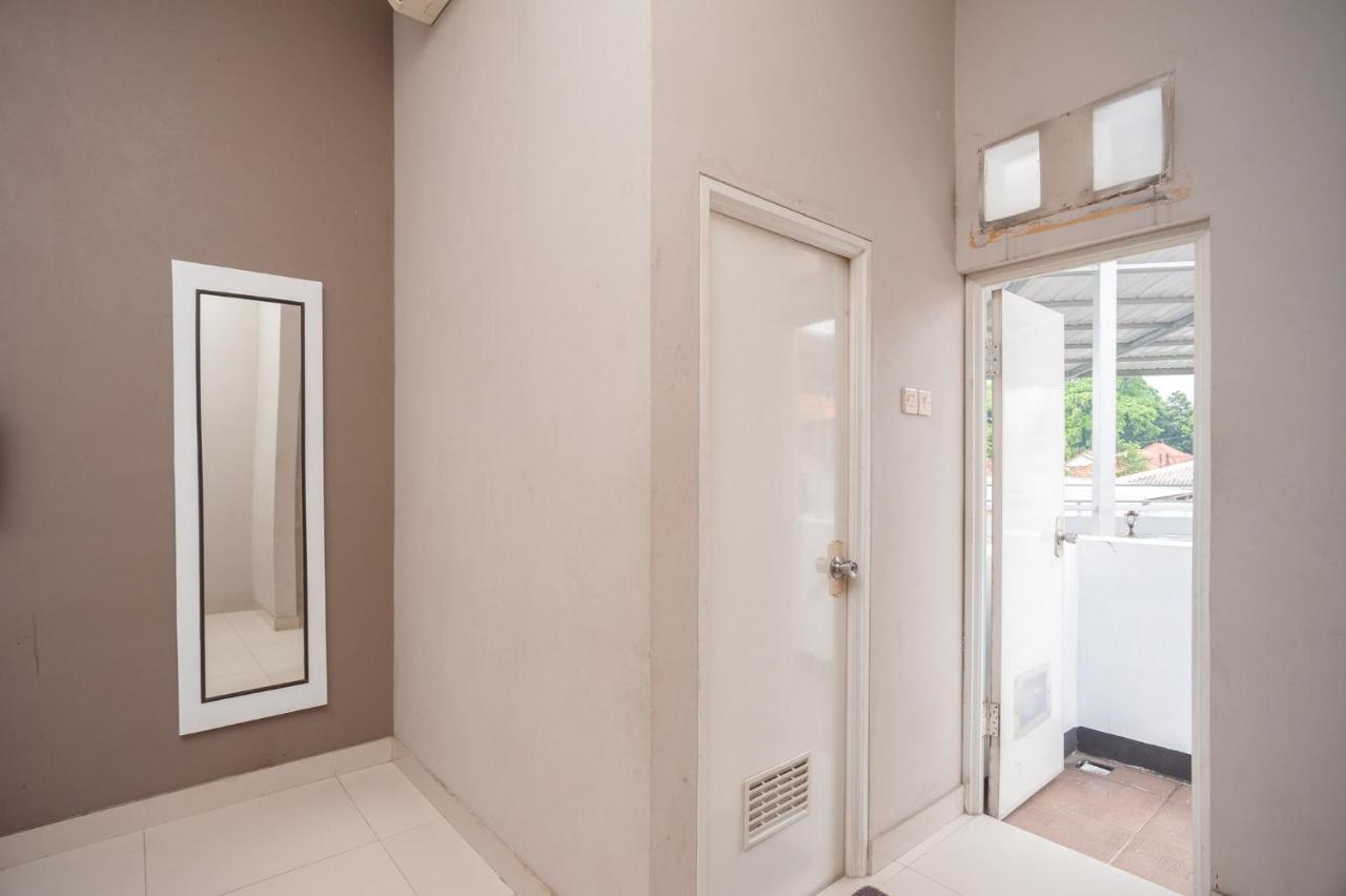 Reddoorz Syariah Near Taman Air Mancur Bogor Hotel Buitenkant foto